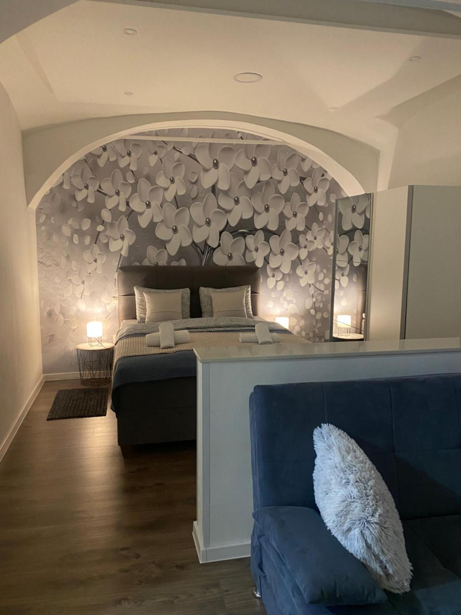 Apartment Frenki- Tkalciceva -Self Check In-Free Parking Загреб Экстерьер фото